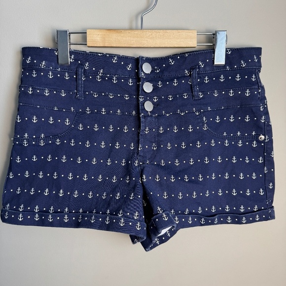 NOBO Women's 17 Mid-Rise‎ Nautical Theme Shorts Navy Blue Allover Anchor Stretch - Picture 1 of 12